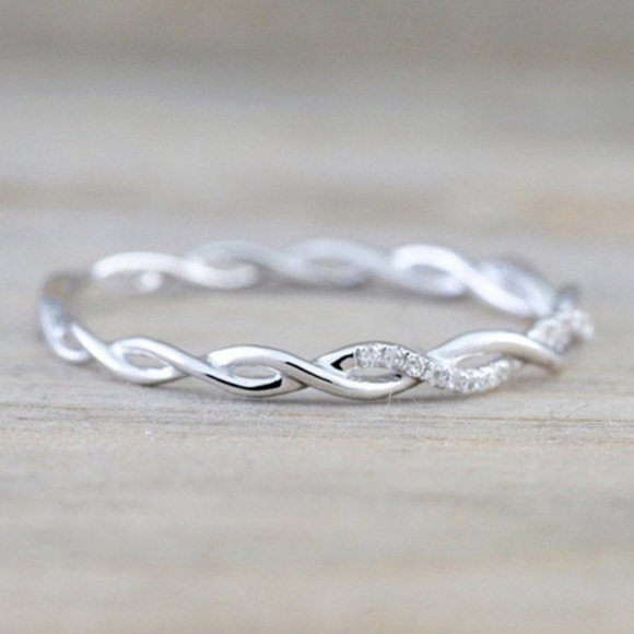 💍STERLING SILVER DIAMOND TWISTED ETERNITY RING💍 - Picture 3 of 3